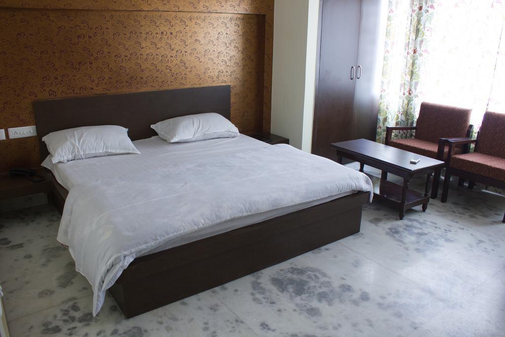 Hotel Holiday Home Джайпур Номер фото